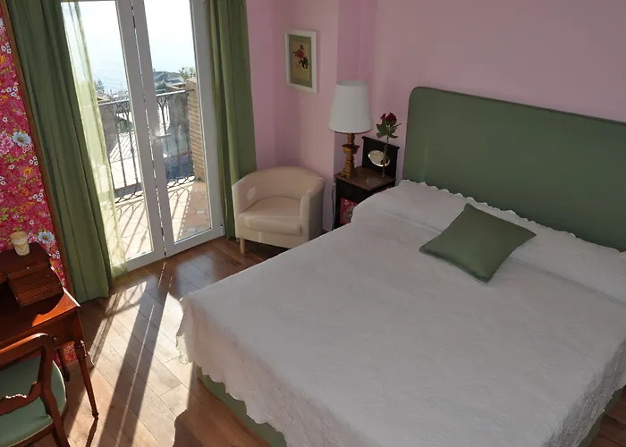 Welcome Luxury Πανσιόν 3*