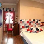 Welcome Luxury Pensión 3*