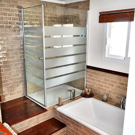 Welcome Luxury Нерха