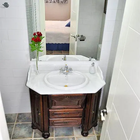 בית הארחה Welcome Luxury נרחה