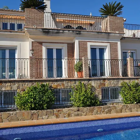 Welcome Luxury 3* Nerja