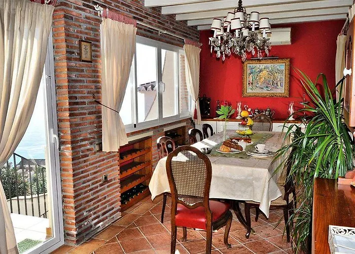 Welcome Luxury 3* Nerja